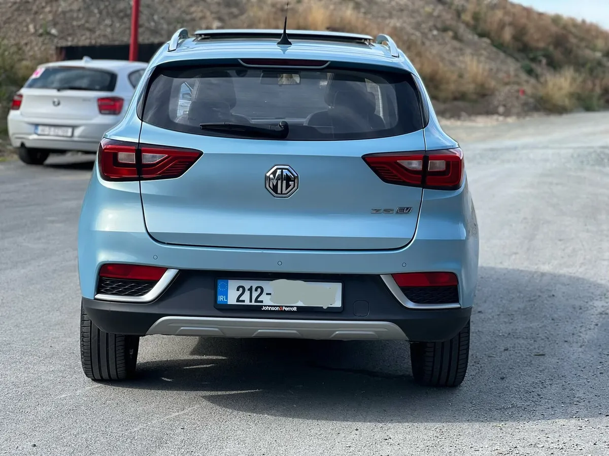 MG ZS EV Exclusive 2021 - Image 4