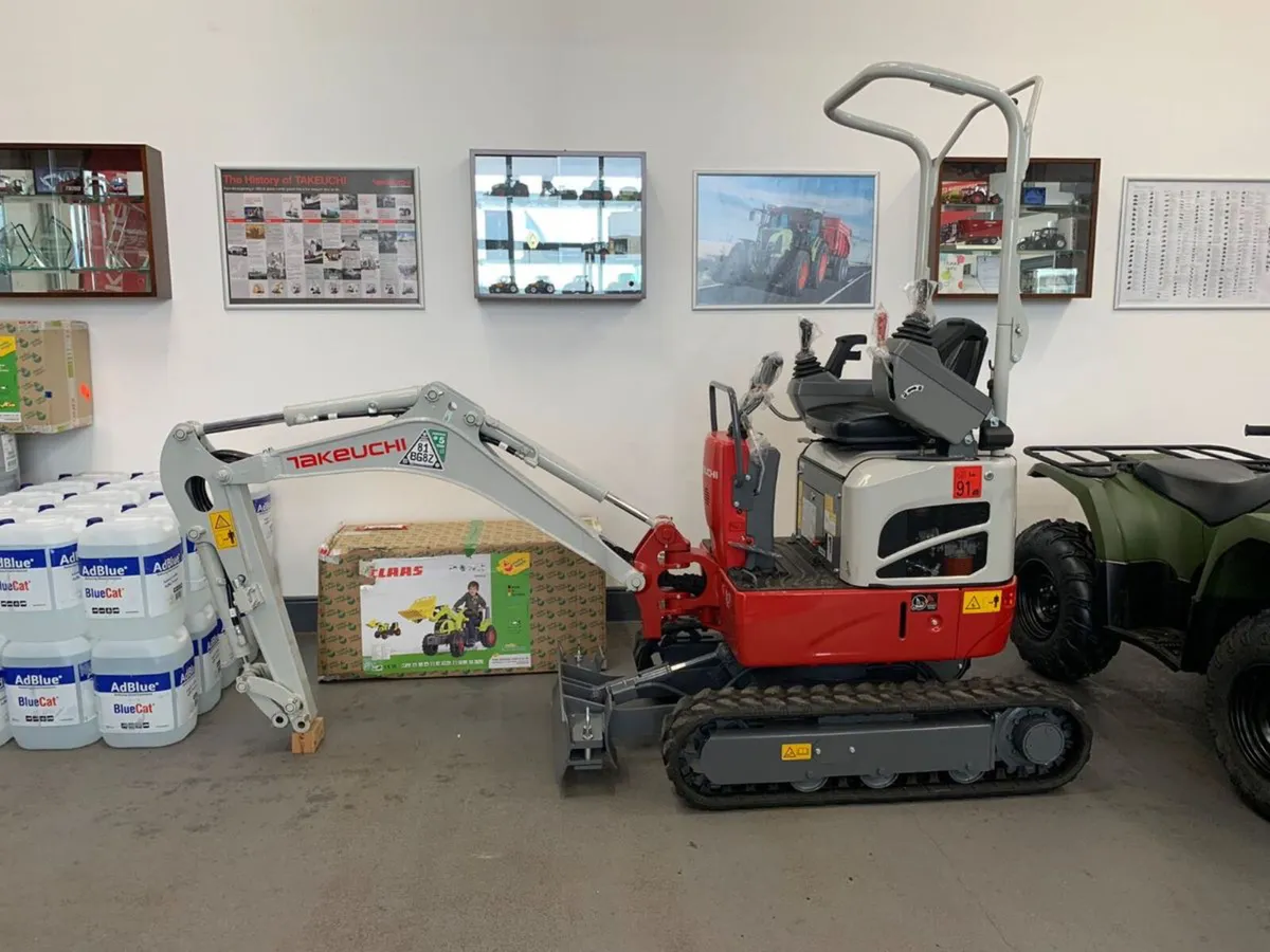 0% Finance - New Takeuchi TB210R Micro Digger - Image 3