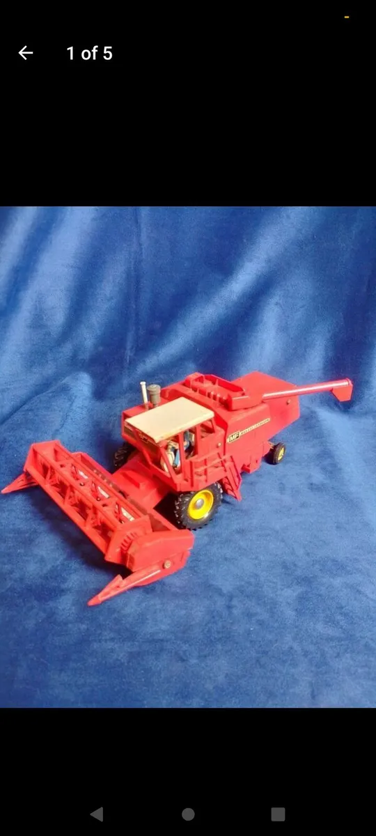 1978 britains Massey Ferguson combine harvester - Image 1
