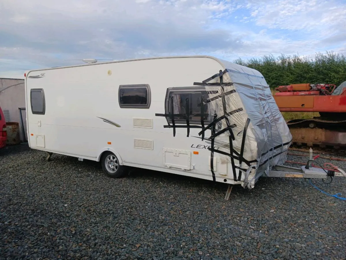 2011 lunar lexon,, ideal for camper conversion - Image 2