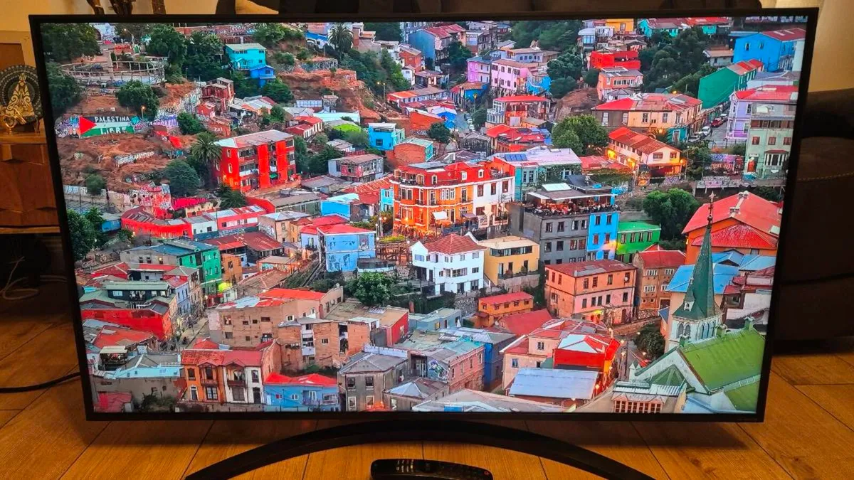 LG 50” NanoCell 4K Smart TV - Image 2