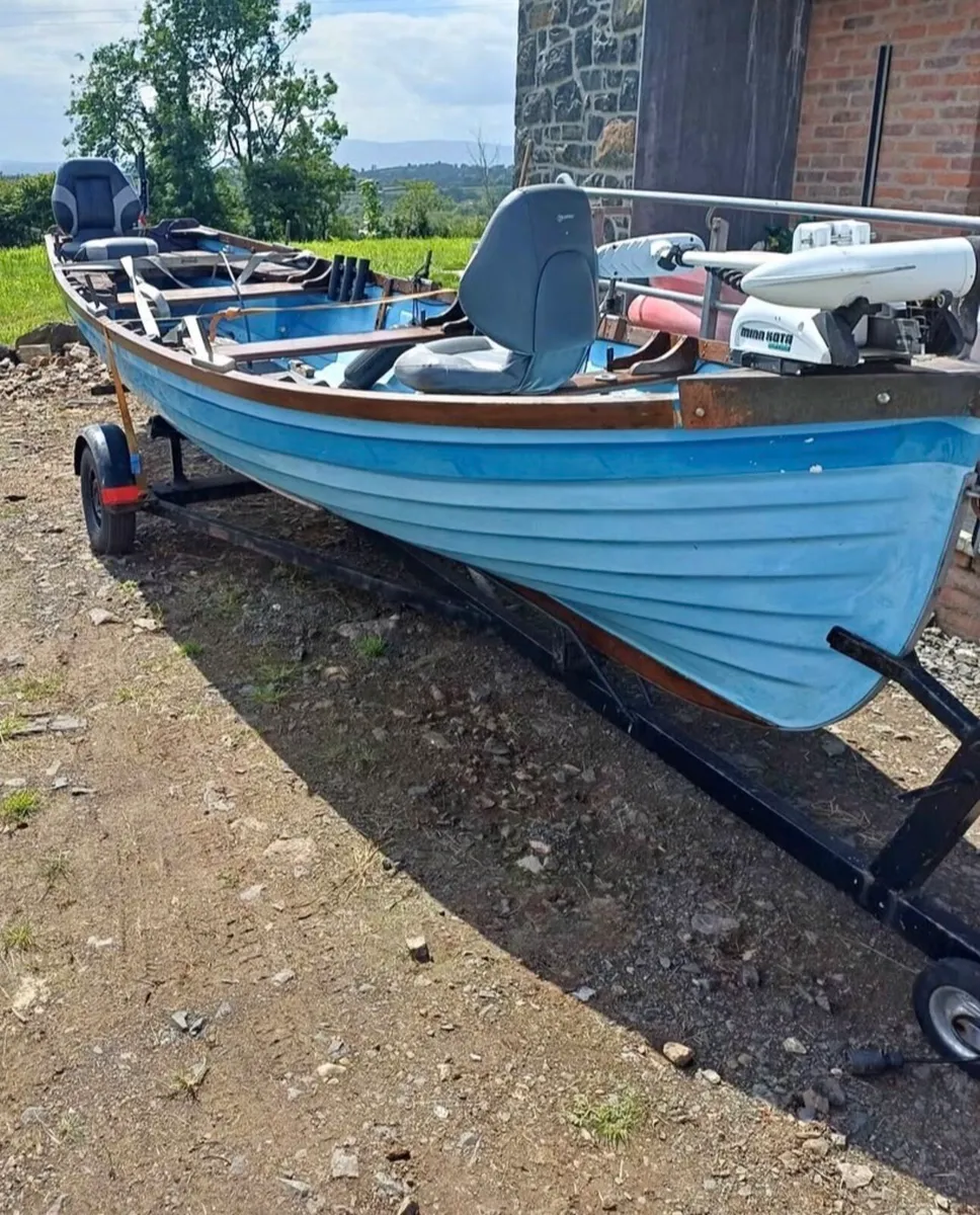 19ft Lake Boat - Image 1