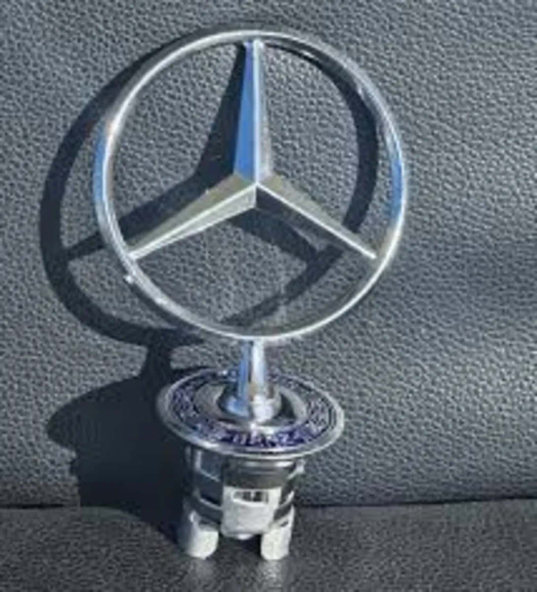Mercedes Merc Benz  Bonnet Hood Star Emblem - Image 1