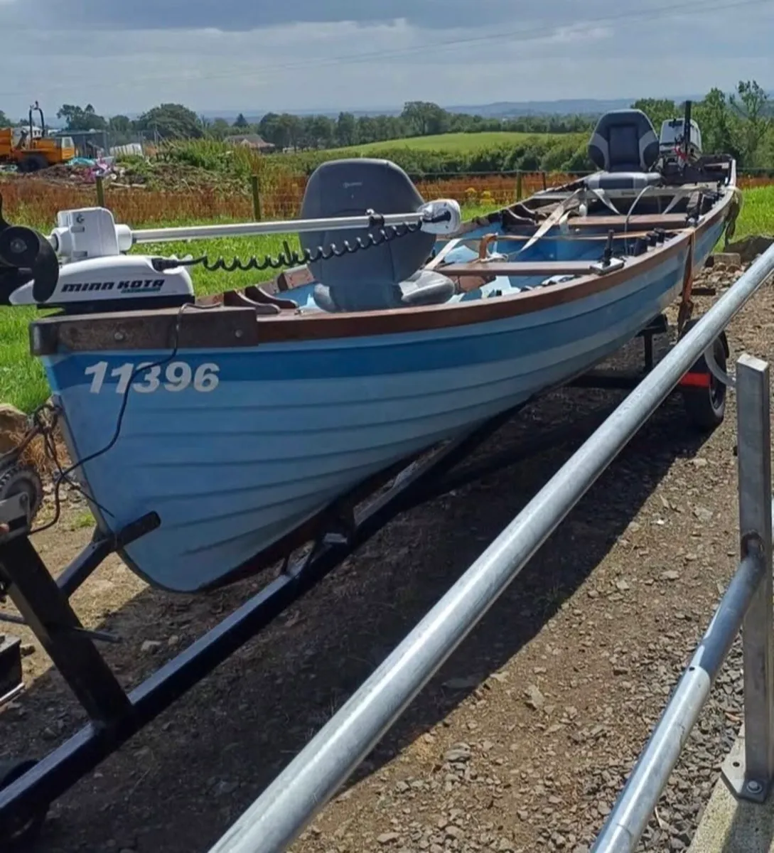 19ft Lake Boat - Image 2
