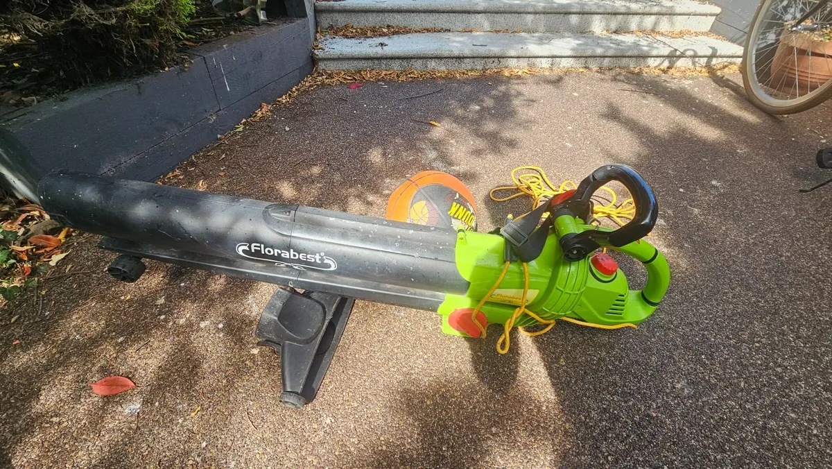 Leaf Blower