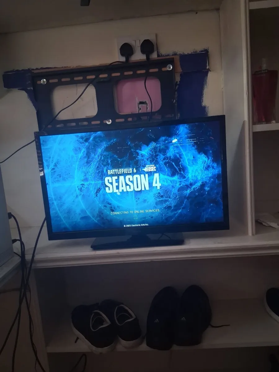 Completely new 24 inch tv - Image 2