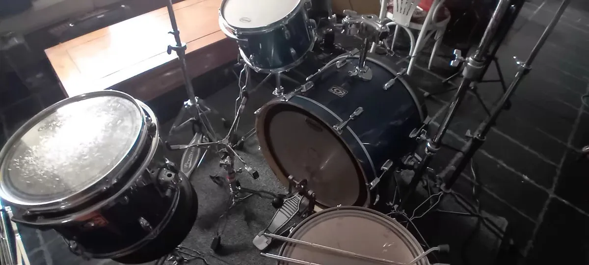 Drum kit - Image 3