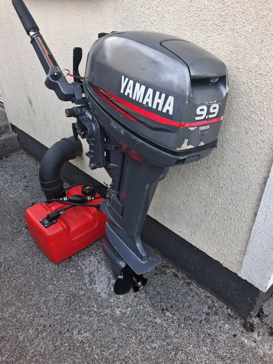 2-stroke outboard YAMAHA-9,9 hp - Image 1