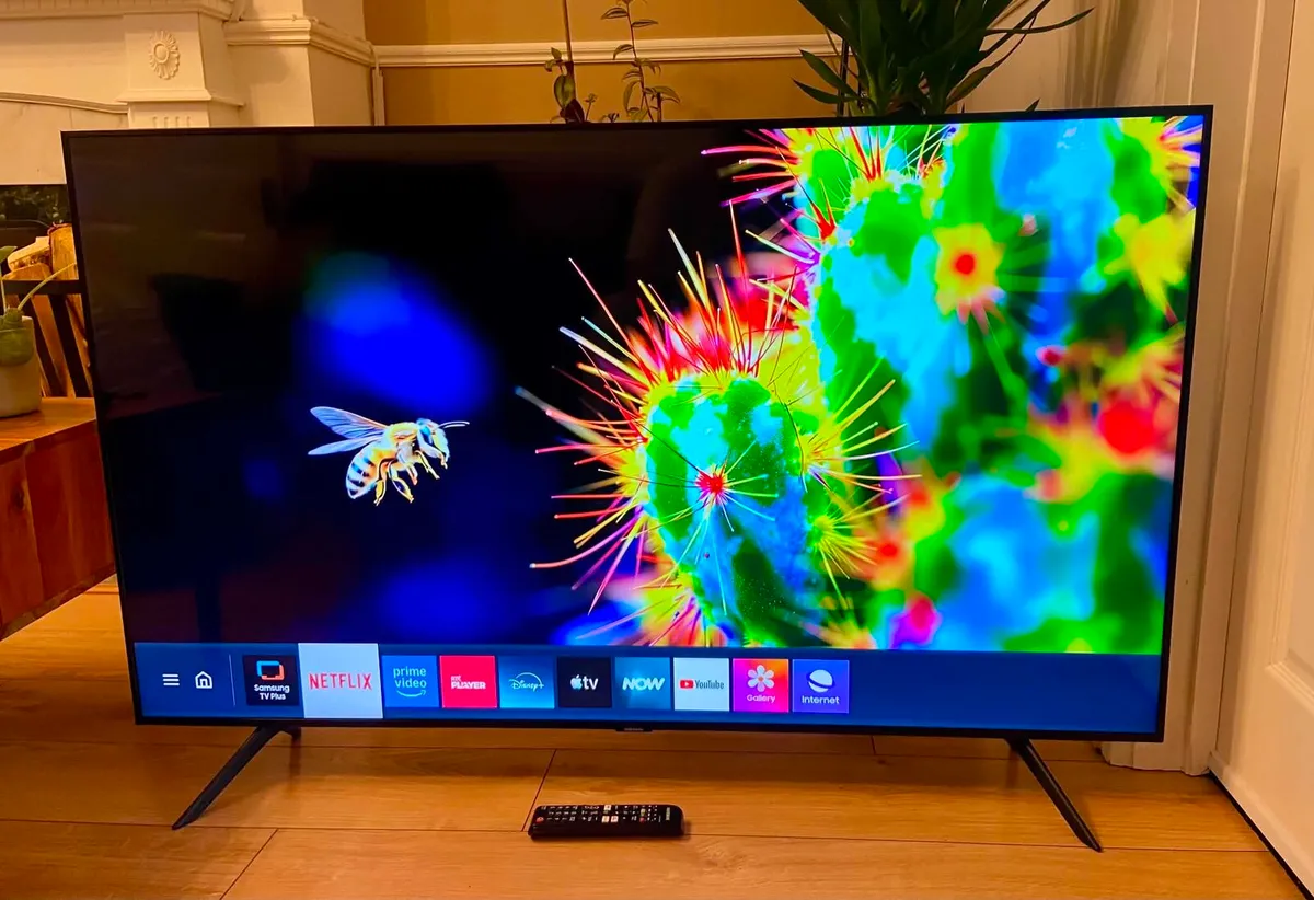 Samsung 55” Crystal UHD 4K Smart TV - Image 4