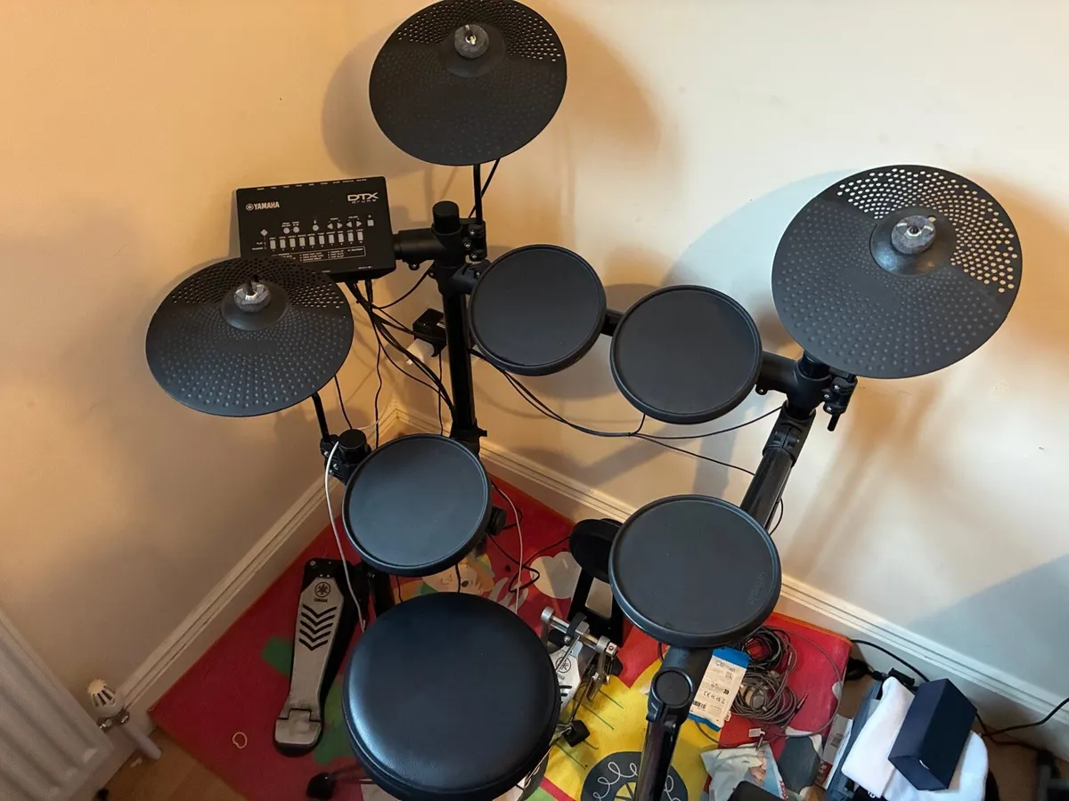 Yamaha DTX Electronic Drum Kit - Image 1