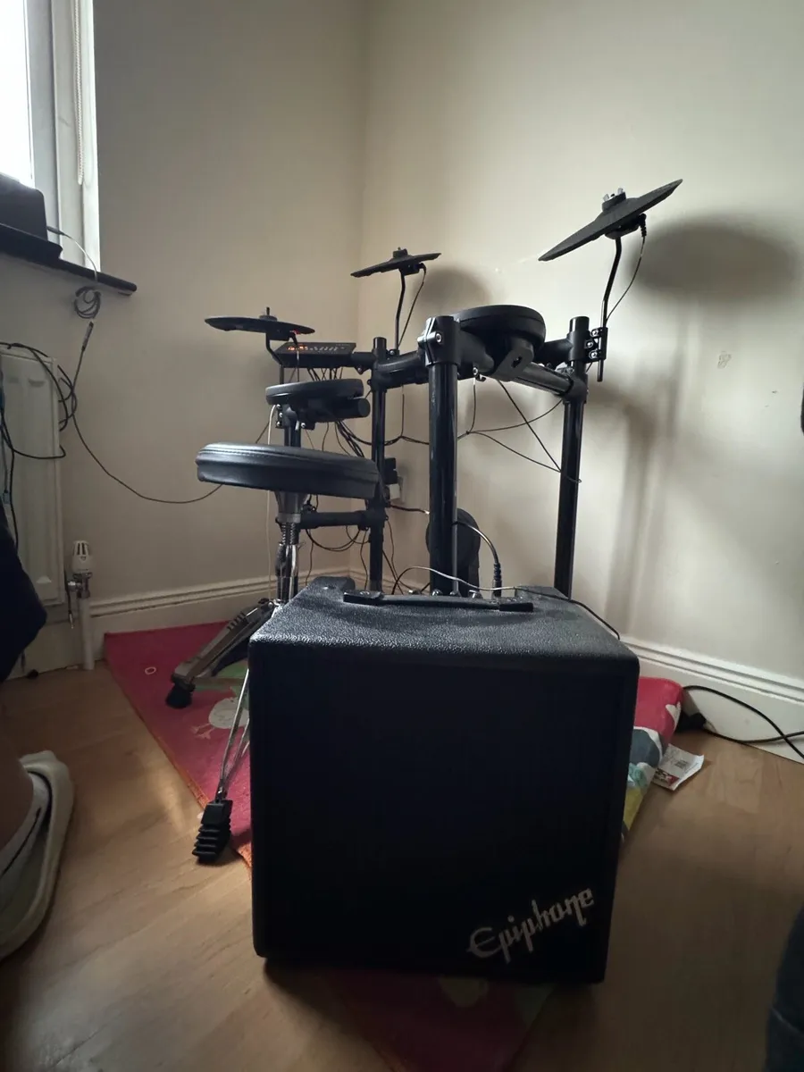 Yamaha DTX Electronic Drum Kit - Image 2
