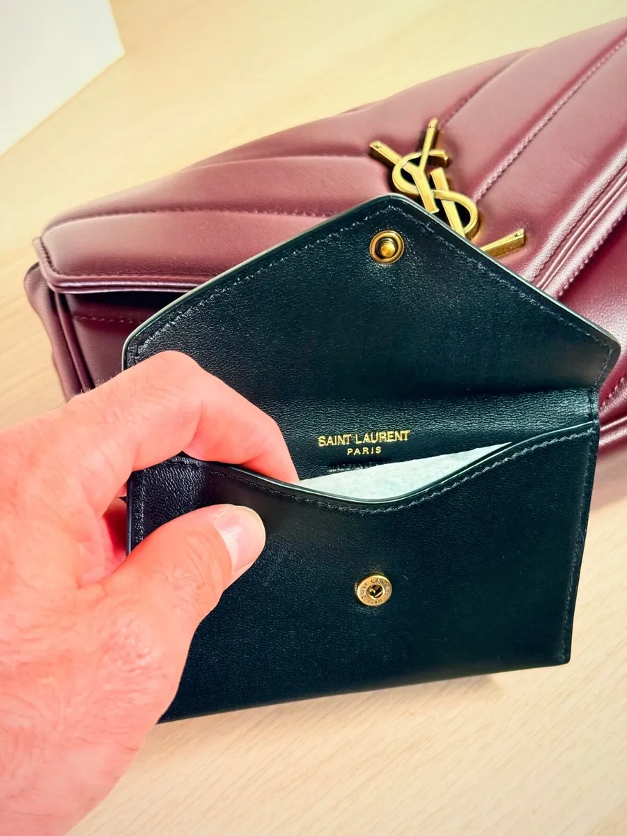Perfect Fall Designer Bag 🍂🍷 - Image 4