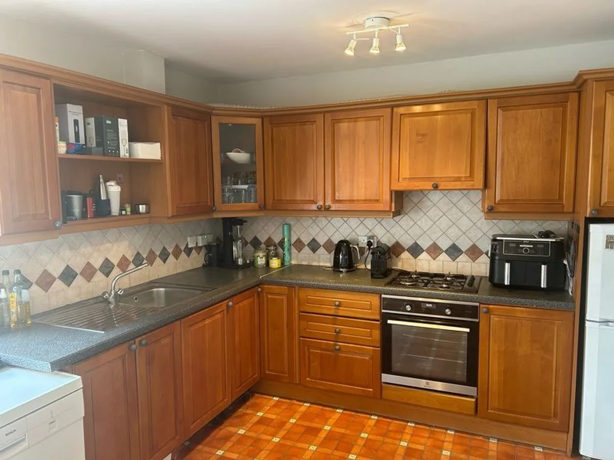 kitchen - Image 1