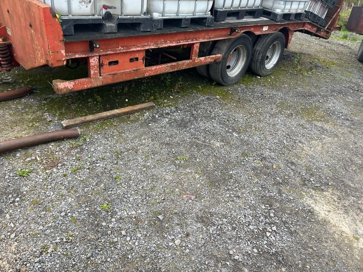 Low loader - Image 3