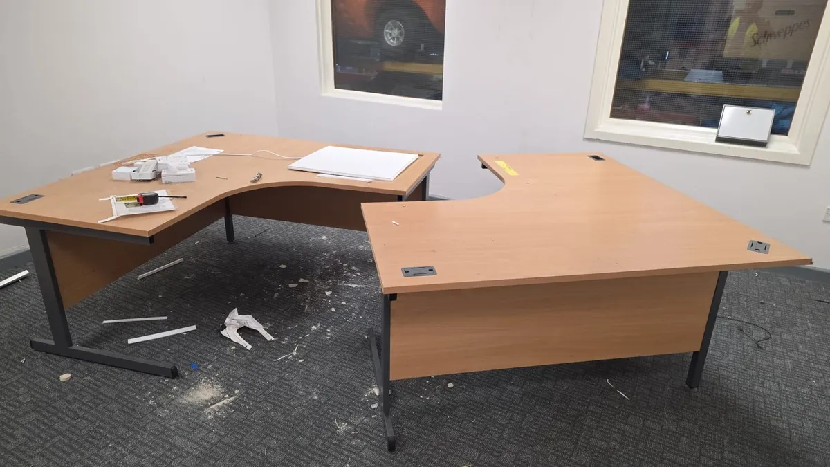 Office Desks - Image 2