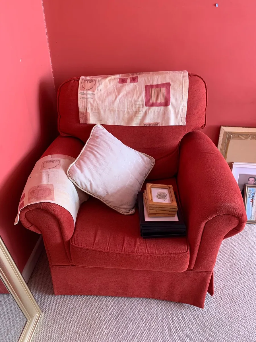Couch 3 seater/2seater/arm chair - Image 4