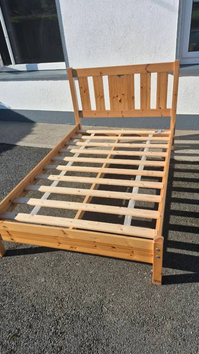 Pine four foot bed frame - Image 1