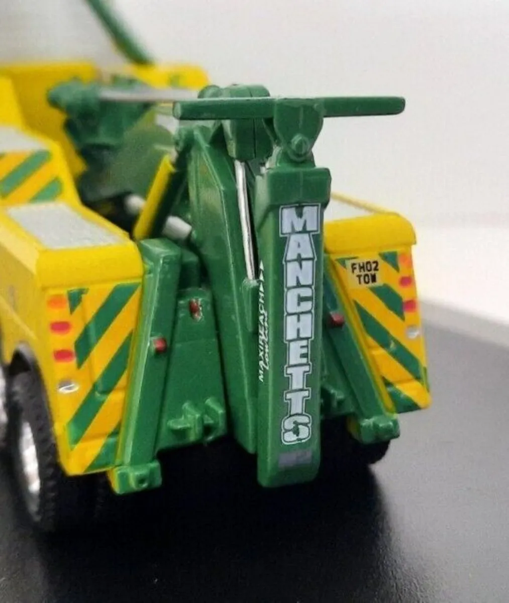 Recovery Truck: 1:76 Scale, Boxed, Free Post - Image 4