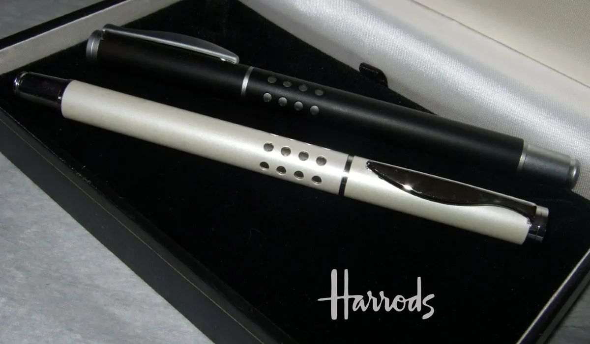 Pristine Vintage Harrods 2-Piece Fountain Pen Set - Image 4