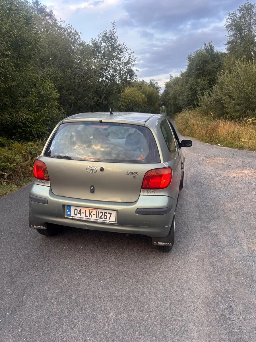 Toyota Yaris 2004 - Image 3
