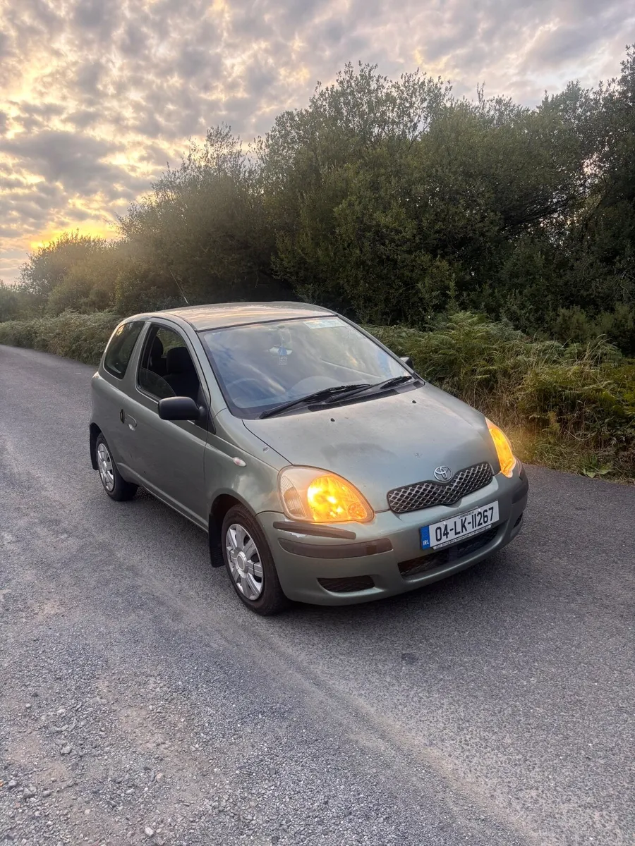 Toyota Yaris 2004 - Image 4
