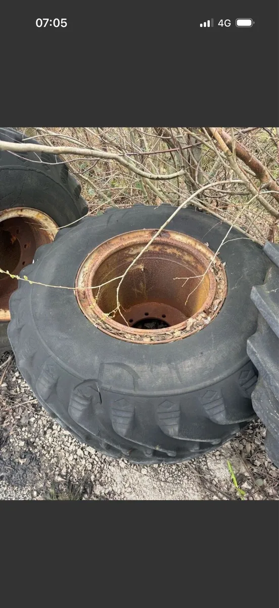 4 OVERSIZE 10STUD WHEELS - Image 3