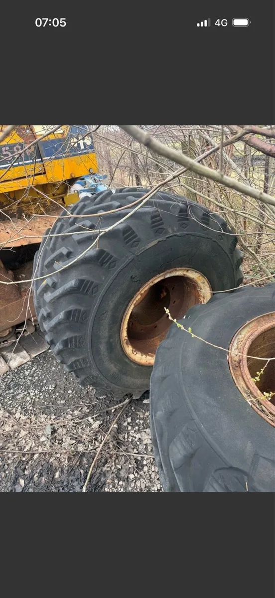 4 OVERSIZE 10STUD WHEELS - Image 2