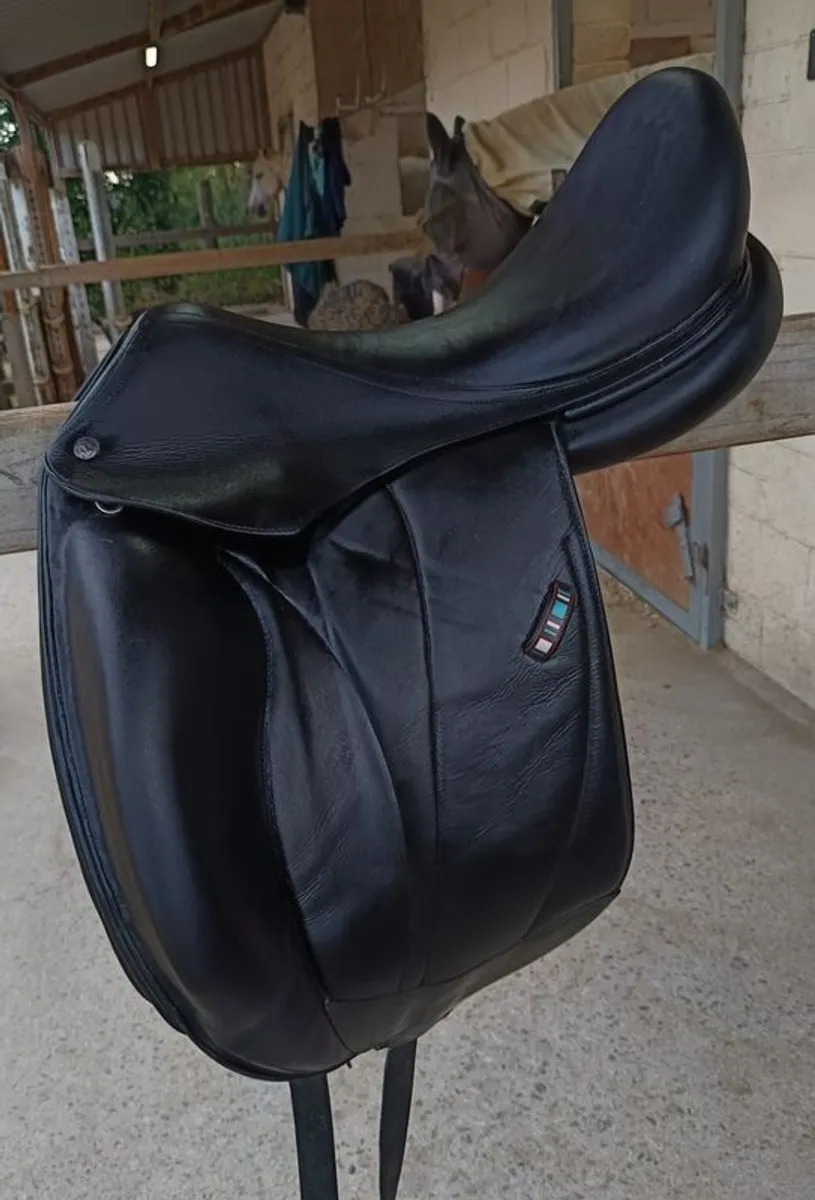 Dressage Saddle - Voltaire Adelaide - Image 2