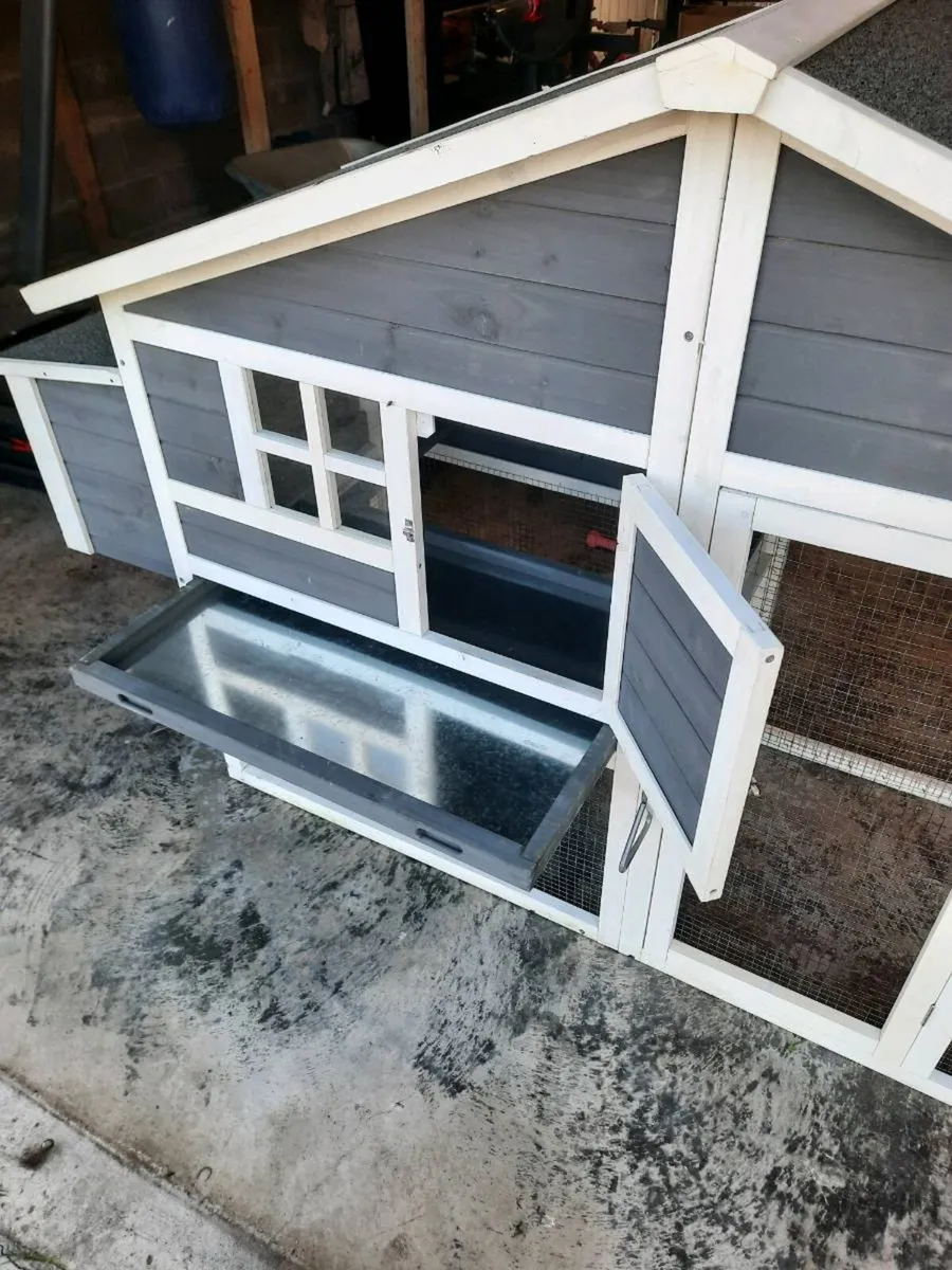 Chicken Coop - Image 4