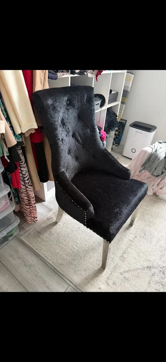 2 chairs - Image 3