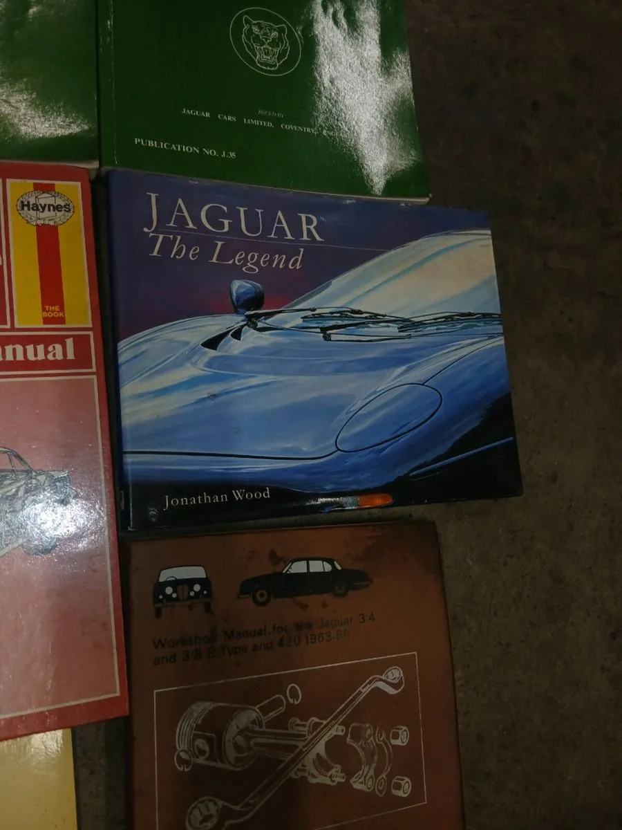 Jaguar books - Image 4