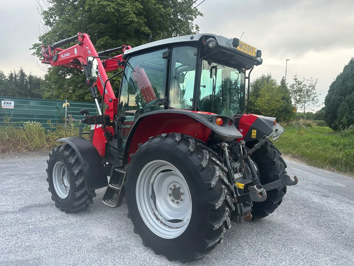 2021 Massey Ferguson 5711M with Loader - Image 4