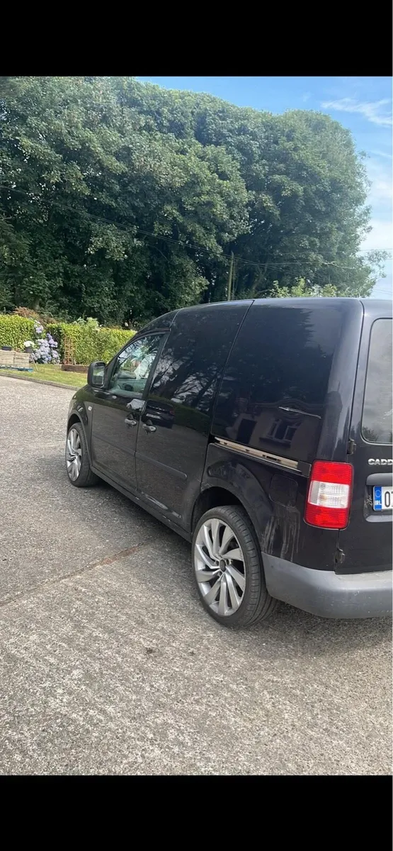 VW Caddy - Image 4