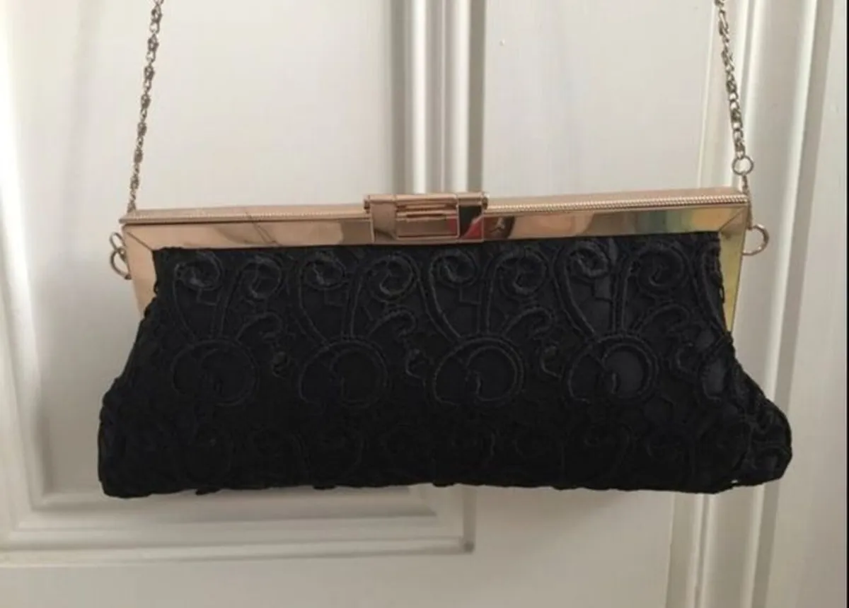 BRAND NEW Ladies Black Handbag / Clutch / Occasion - Image 2