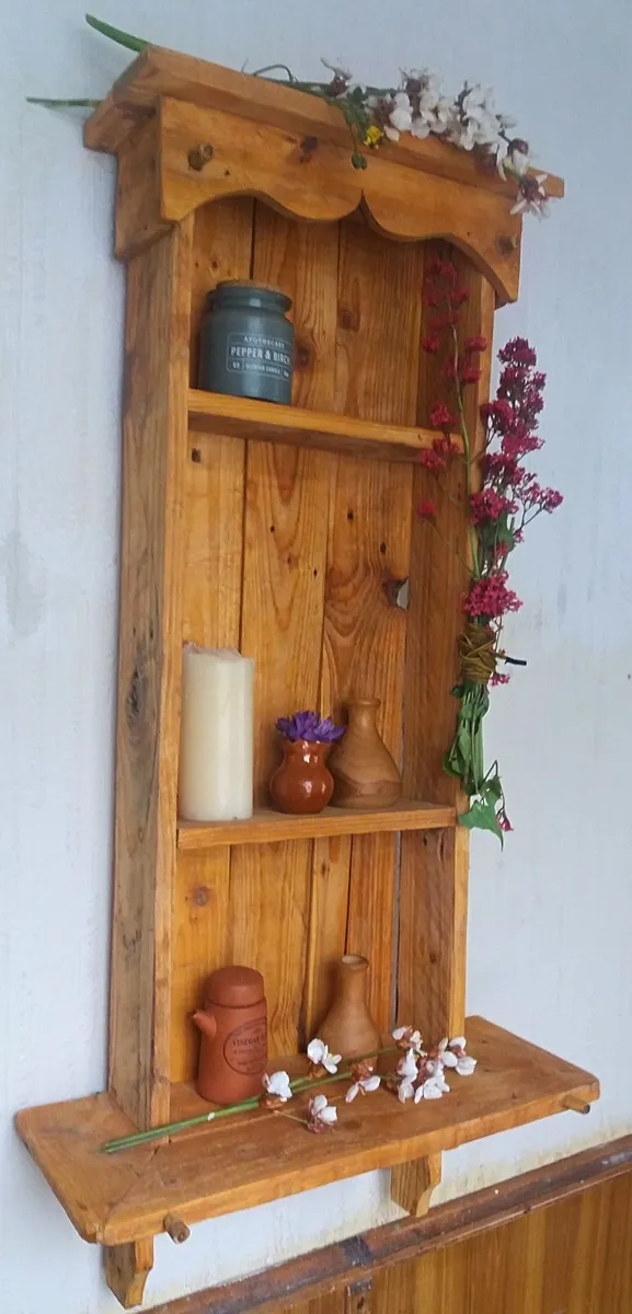 NEW Country style floating display shelf / storage - Image 1