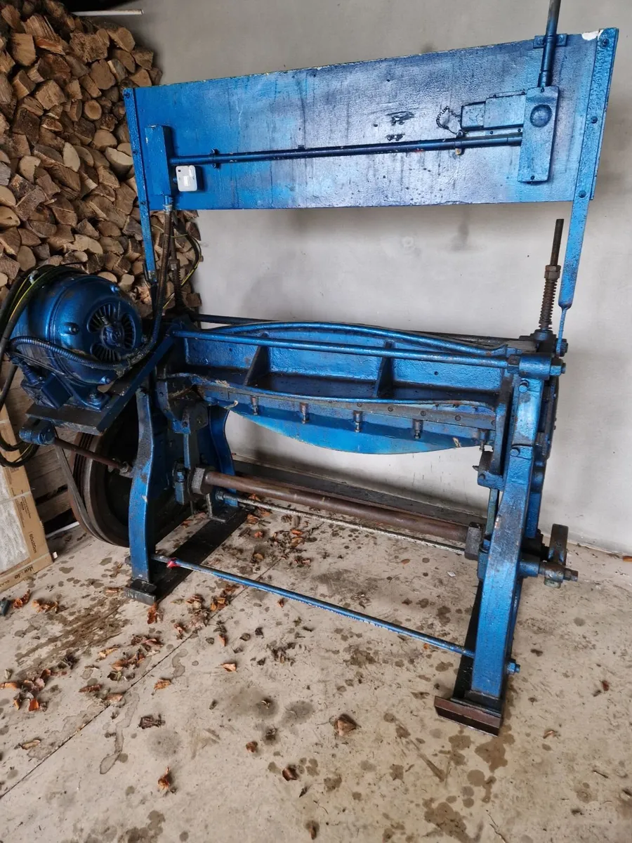 Sheet Metal Guillotine - Image 2
