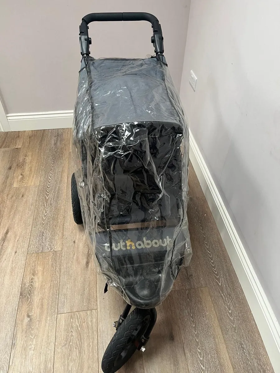 Out 'n' About Single Nipper Buggy with Accessories - Image 2