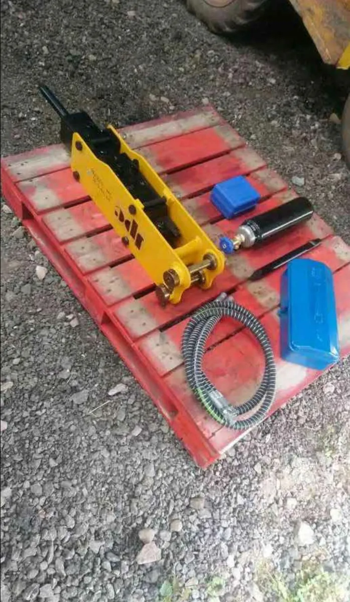 MINI DIGGER ROCK HAMMER KIT 25mm pins - Image 2