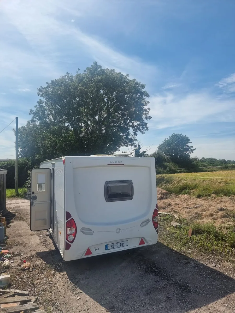 Caravan - Image 1