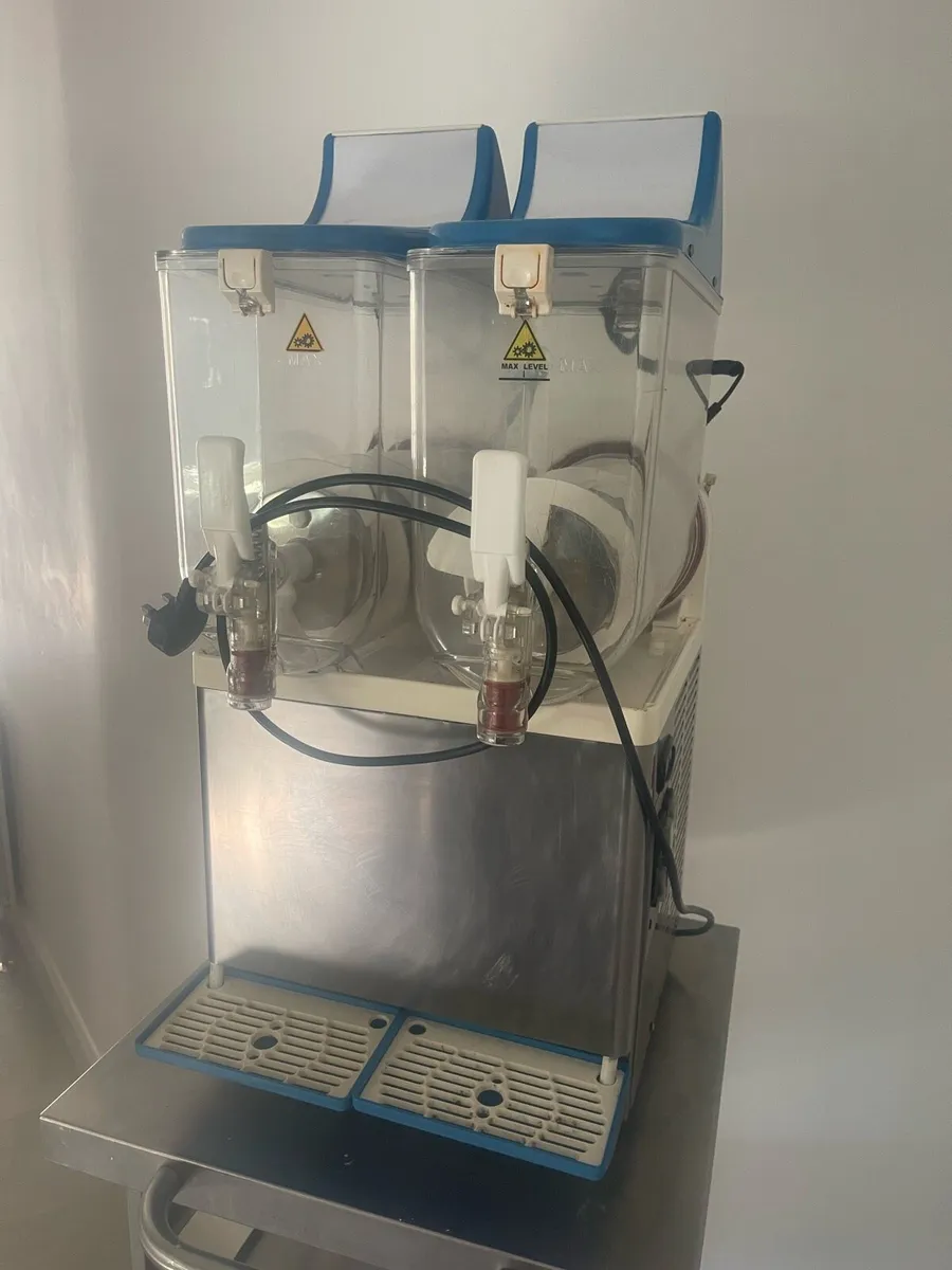 Slush Machine