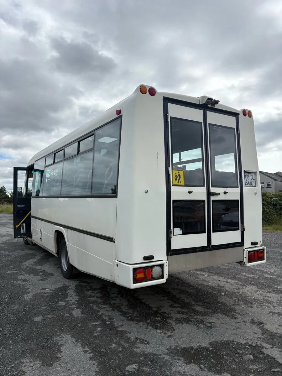 Mercedes Vario 33 Seater - Image 3