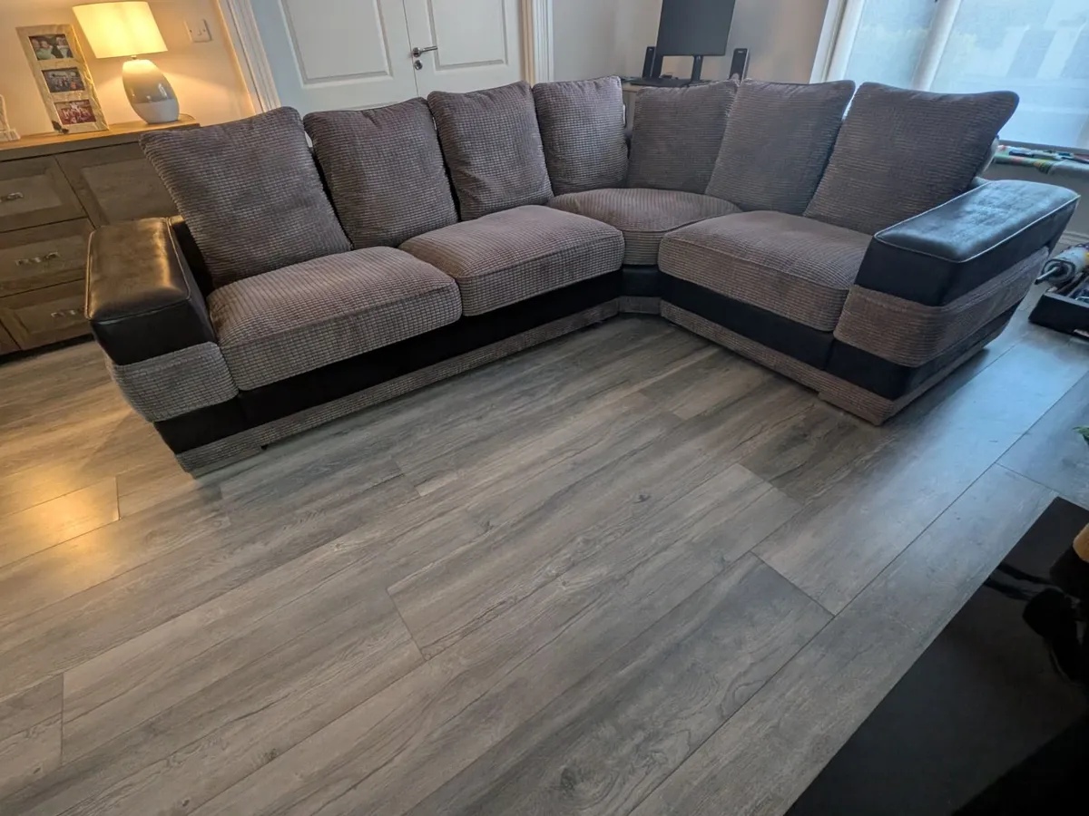 L shaped sofa - Image 2