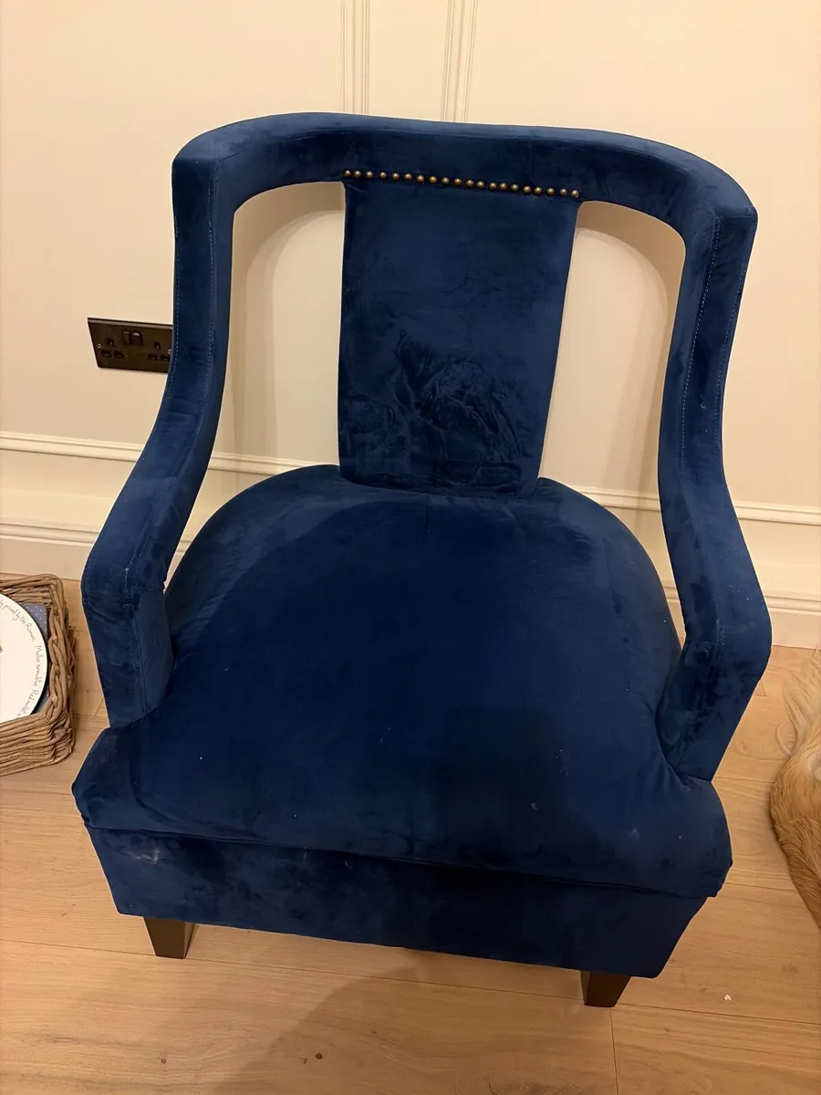 Armchair - Image 1