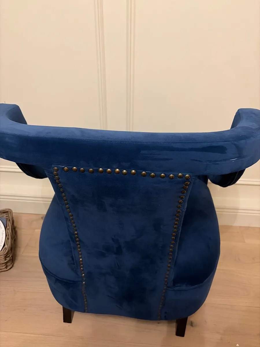 Armchair - Image 2