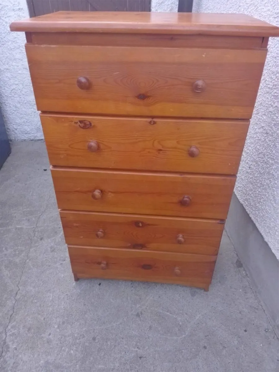 Chest draws - Image 2