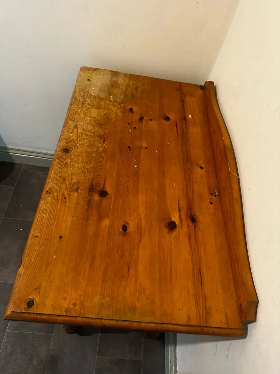 Desk - Image 2