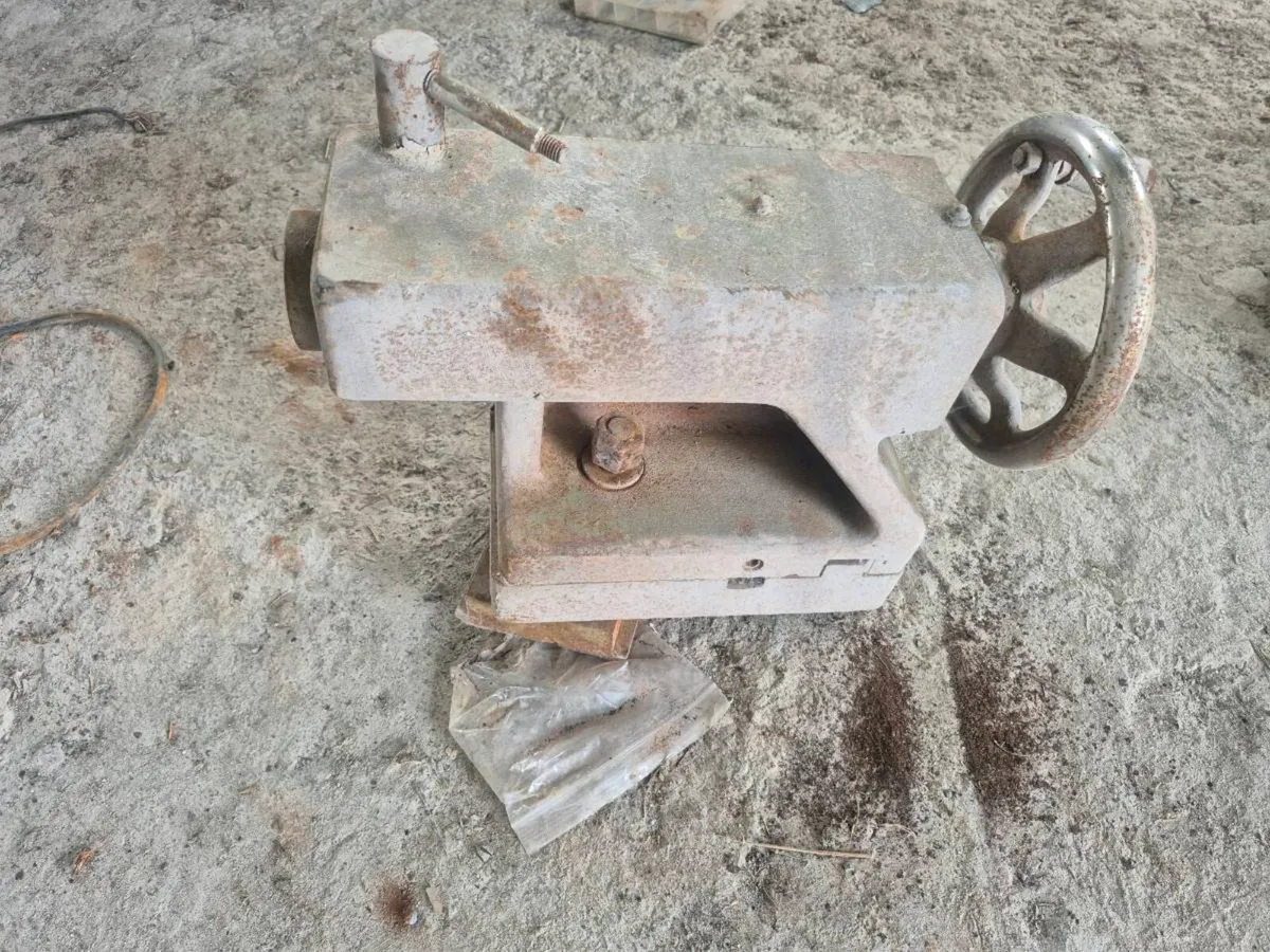 Lathe tailstock - Image 1