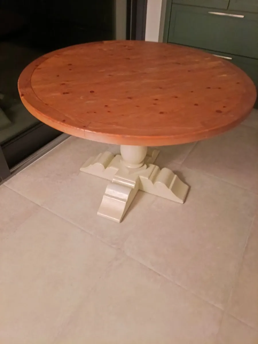Dining room table - Image 2