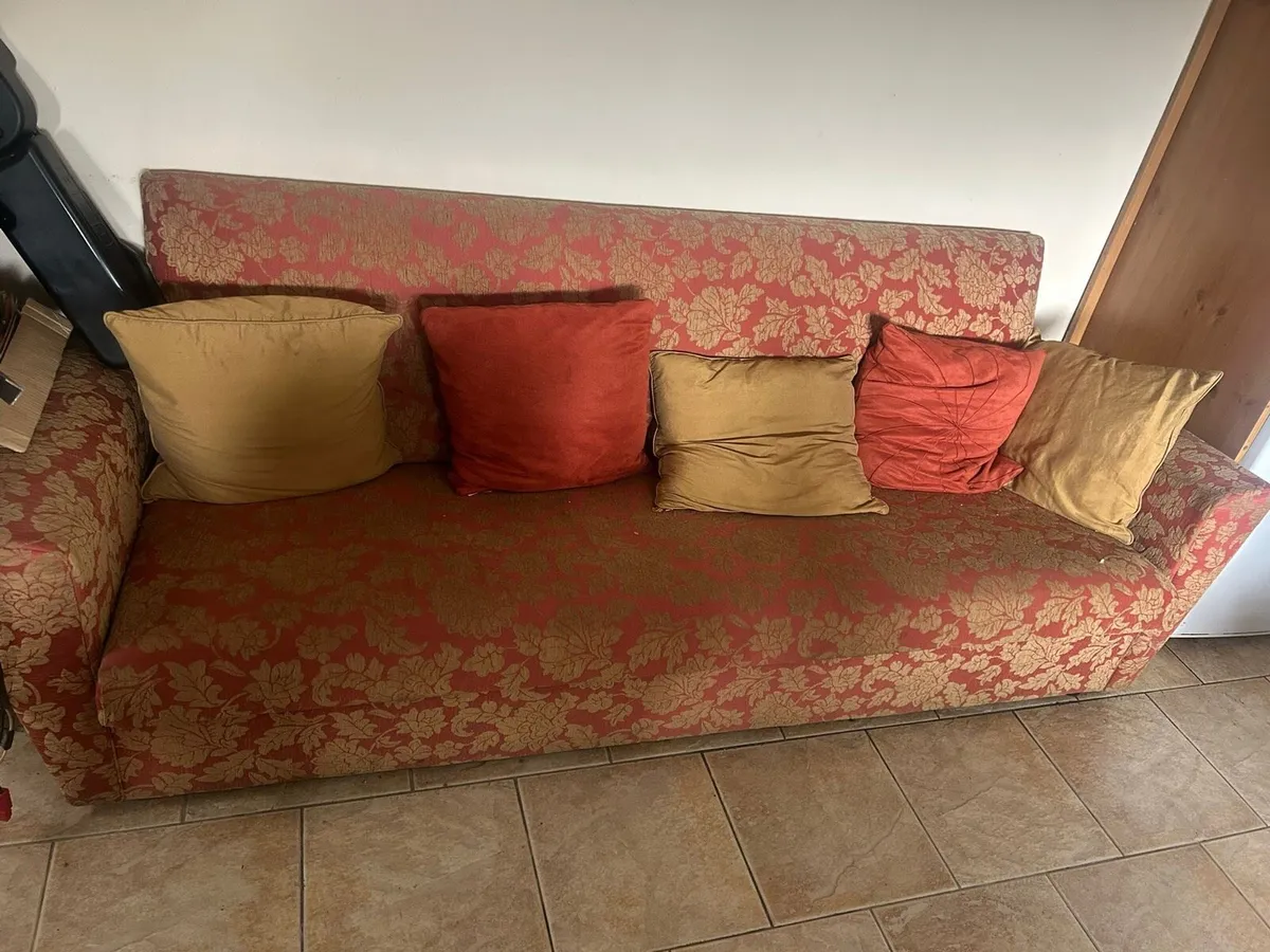Living Items - Image 1