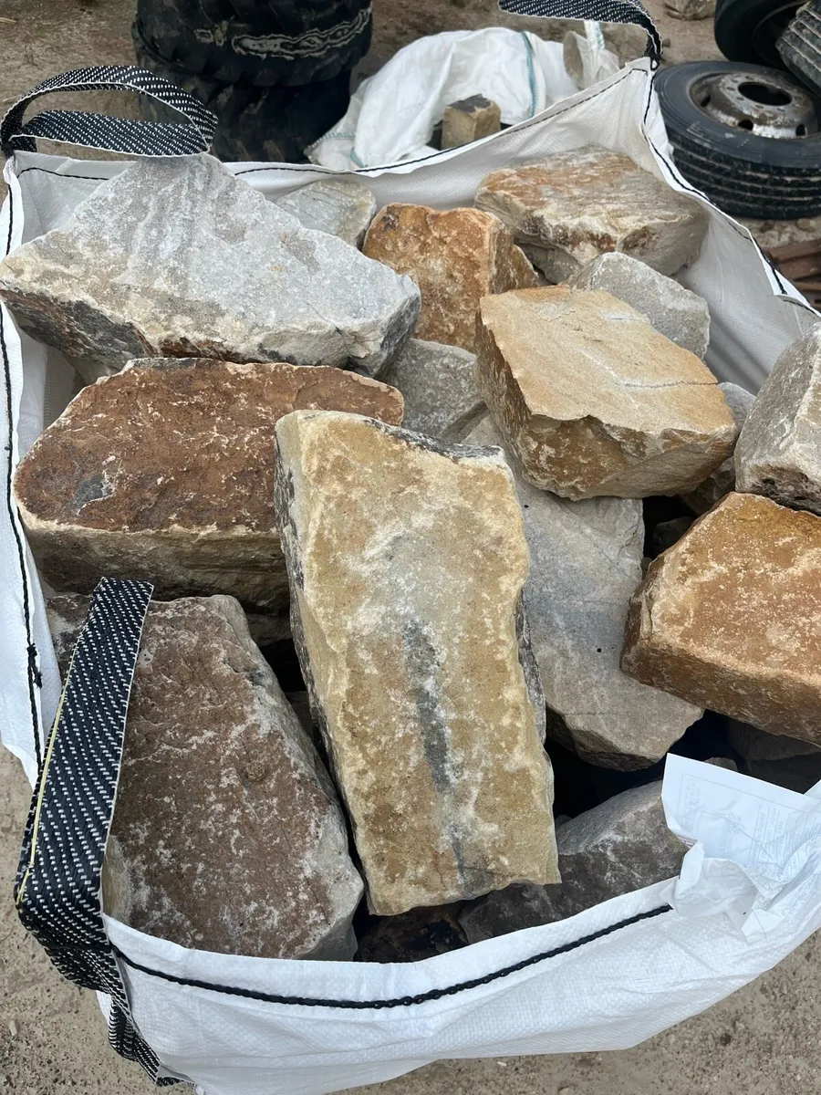 Building stone - Image 1